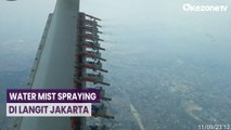 Menggunakan Pesawat Cesna, Tim Gabungan Lakukan Water Mist Spraying Bersihkan Udara Jakarta