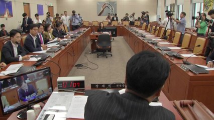 과방위 '허위 인터뷰 의혹' 현안질의, 야당 불참에 파행 / YTN