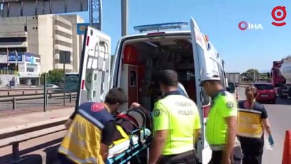 Sürücü fenalaştı, kontrolden çıkan tır otomobile ve kamyonete çarptı