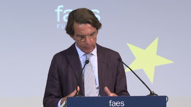 El Gobierno acusa a Aznar de comportamientos golpistas