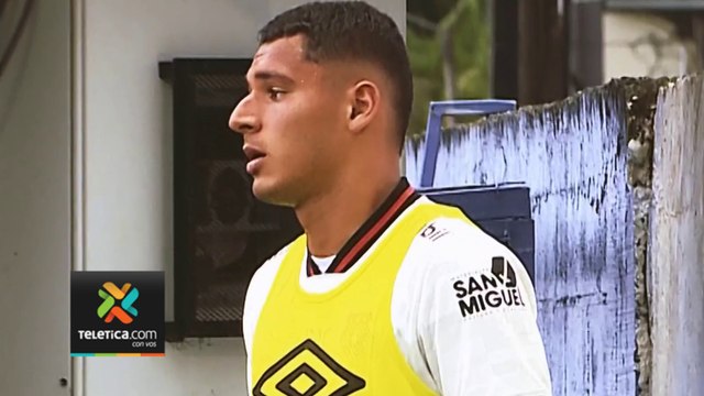 td7-delanteros-manudos-120923