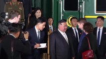 김정은 위원장 러시아 도착 모습 첫 공개 / YTN