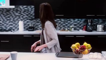 In the shower at home, a blind beauty was suddenly handed a towel by a man.