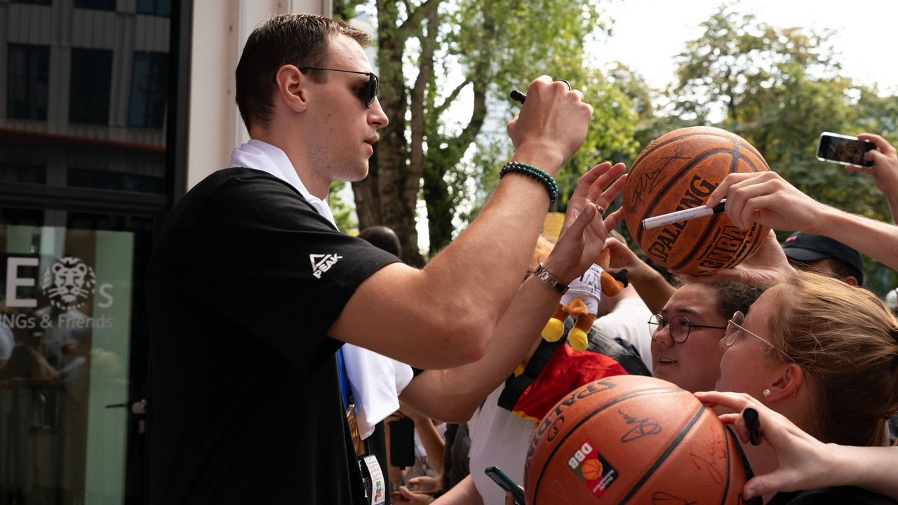 Voigtmann zu Kroos-Lob: 'Freue mich natürlich sehr darüber'