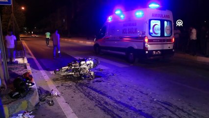 Uşak'ta kamyonetle motosikletin çarpıştığı kazada 2 kişi öldü