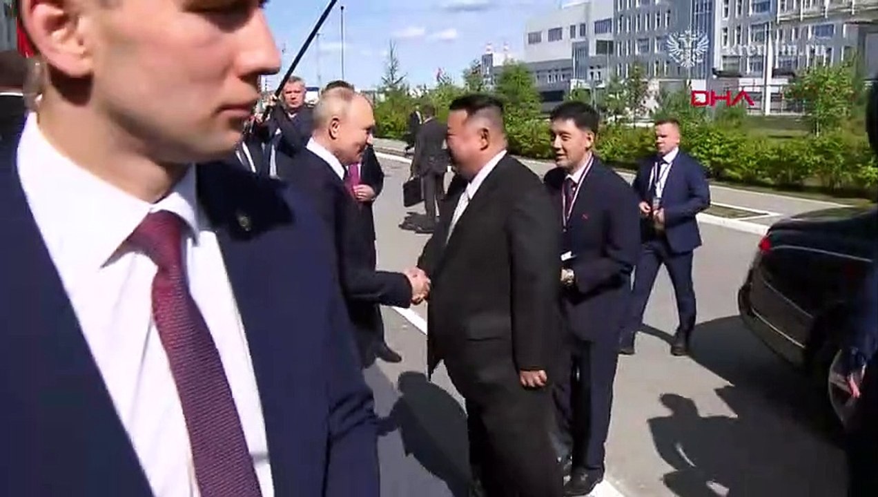 Putin ile Kim Jong-un bir araya geldi