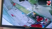 Robbery : यहां बेखौफ चोरो ने ज्वैलर्स की दुकान में मारी सेंध, वारदात सीसीटीवी में कैद