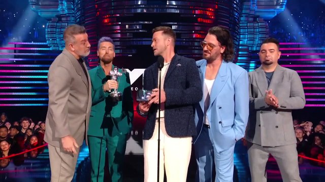 MTV Video Müzik Ödülleri sahiplerini buldu! Taylor Swift 2 ödül aldı