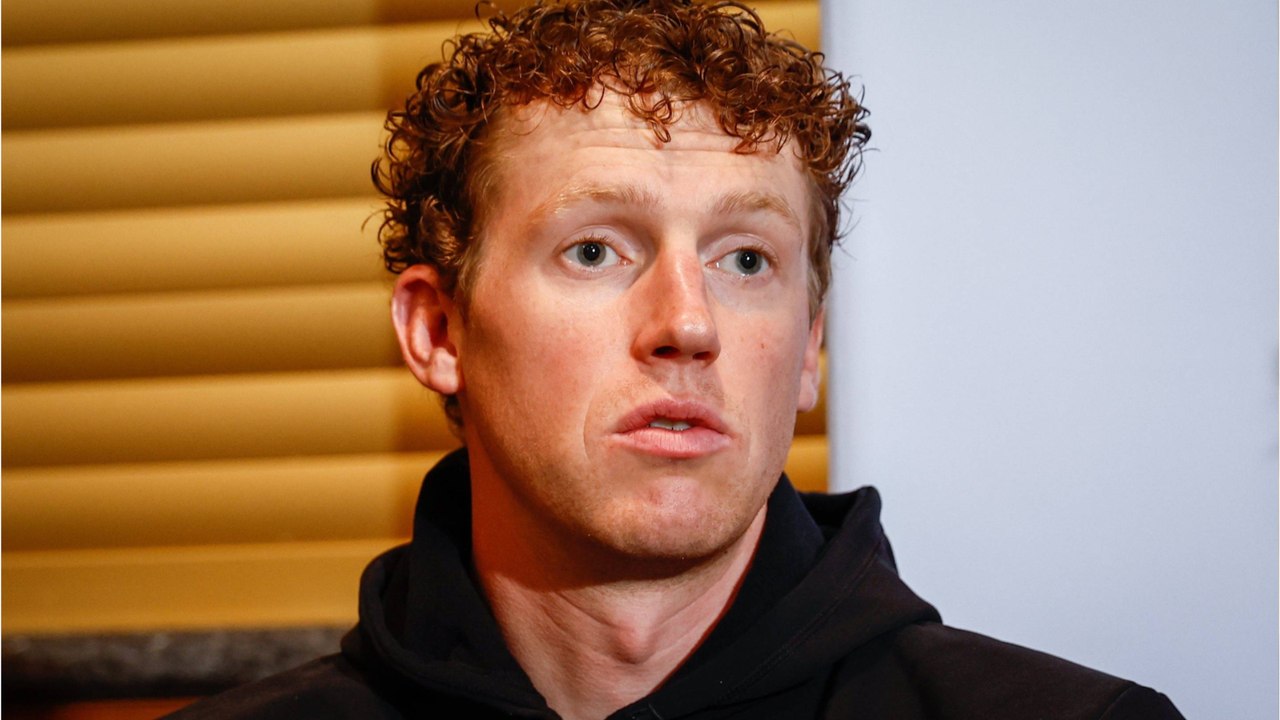 VOICI - Nathan Van Hooydonck victime d'un grave accident, il a fait un malaise au volant avec sa femme enceinte