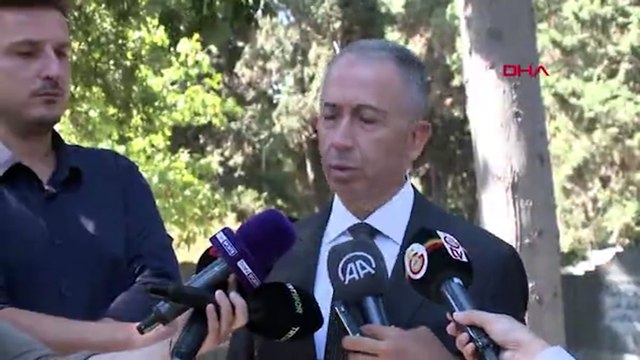 Taçsız Kral lakaplı Metin Oktay, mezarı başında anıldı