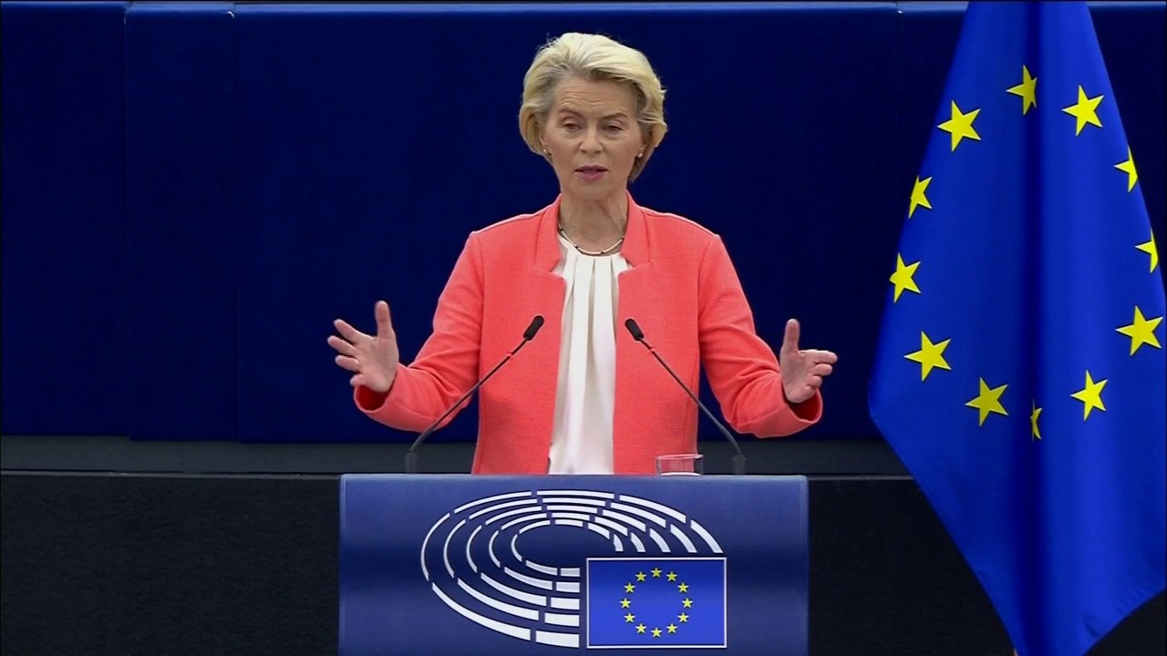 "Le futur de l'Ukraine est dans notre Union": Ursula Von der Leyen appelle à "avancer" sur l'élargissement de l'UE