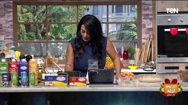 ما شتفتش ولا هتشوف زيها.. طريقة عمل بلح بالباشميل مع الشيف فيفيان فريد