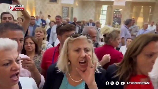 Afyonkarahisar Merkez İlçe kongresinde gergin anlar