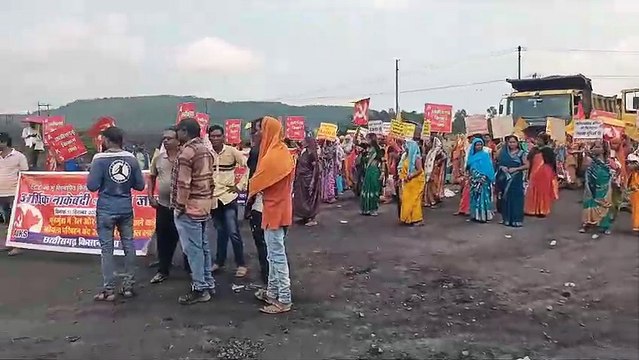 रातभर सड़क पर डटे रहे भू- विस्थापित, सतर्कता चौक पर पहुंचे तो दबाव में आया प्रबंधन, त्रिपक्षीय वार्ता के बाद आंदोलन स्थगित