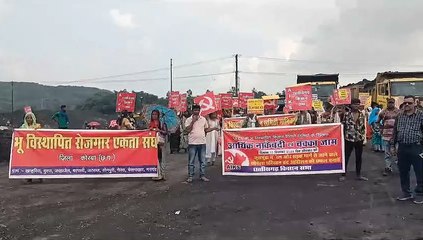 रातभर सड़क पर डटे रहे भू- विस्थापित, सतर्कता चौक पर पहुंचे तो दबाव में आया प्रबंधन, त्रिपक्षीय वार्ता के बाद आंदोलन स्थगित