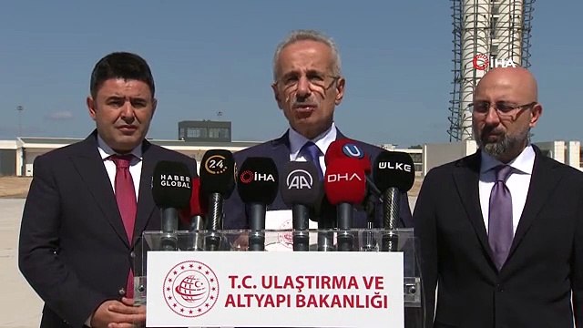 Ulaştırma ve Altyapı Bakanı Uraloğlu: Sabiha Gökçen Havalimanımızın 2. pistini iniş ve kalkışa müsait duruma getirdik