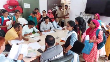 महिला स्वास्थ्य कार्यकर्ता पद के लिए साक्षात्कार में पहुंची 97 अभ्यर्थी