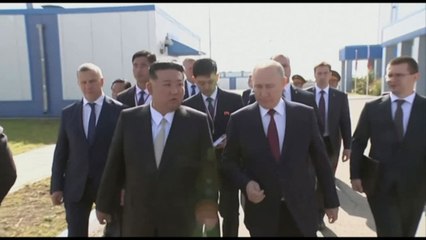 Putin accoglie Kim che promette aiuto in "lotta sacra" a Occidente
