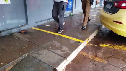 Mulher em posse de celular roubado é presa pela PM