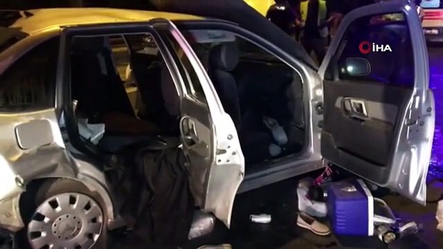 TEM'de 5 otomobil zincirleme kazaya karıştı: 1'i bebek 5 yaralı