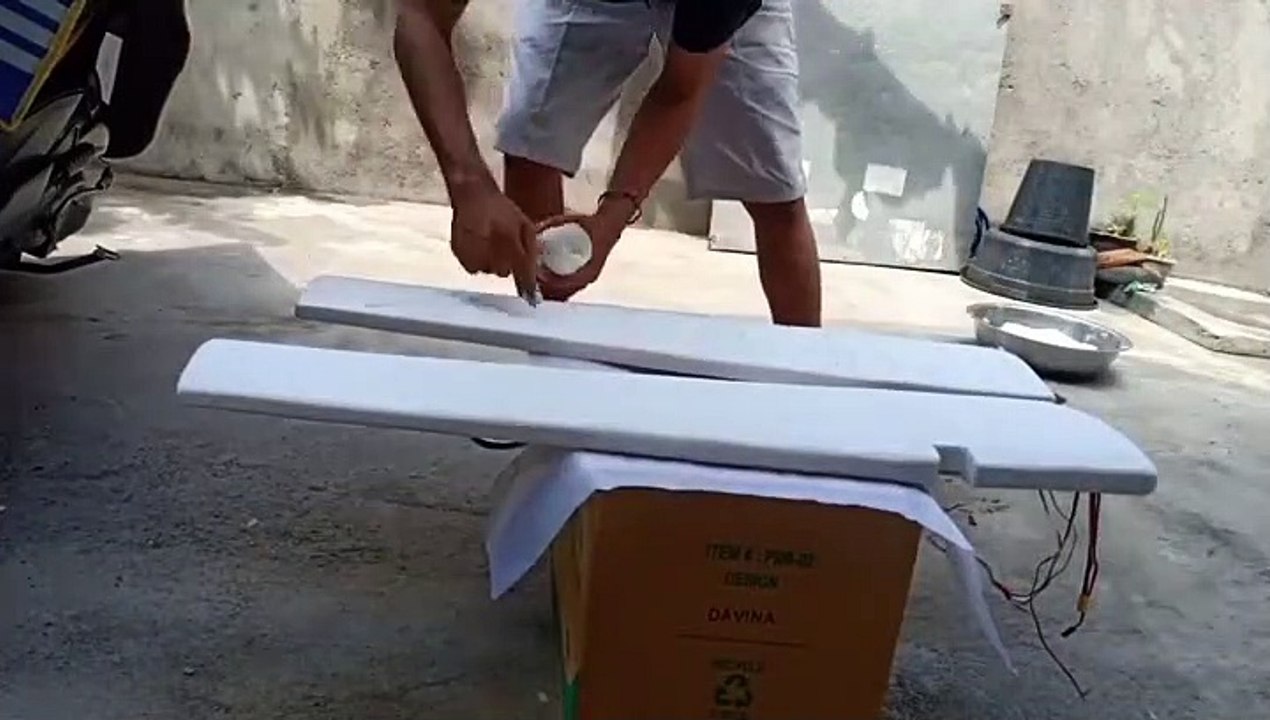 MAKE RC PLAN ATR 72-300