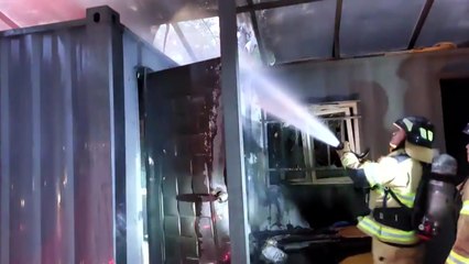 서울 정릉동 컨테이너에서 불..."담배꽁초 발화" / YTN