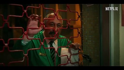 Cem Yılmaz "Do Not Disturb"ün ilk fragmanını paylaştı!