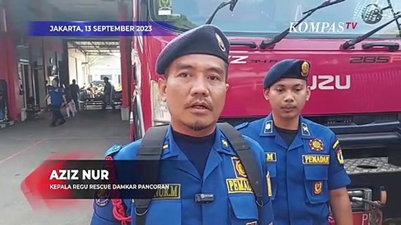 Dramatis! Evakuasi Pria Obesitas Berbobot 200 Kg Diangkut Pakai Pick Up ke RS