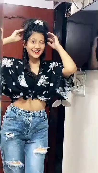 MKN Reels (Anjali Arora) - Ayese Lahera Ke