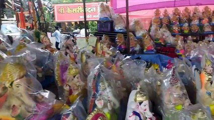 Video: Difficult to identify between clay and POP idols