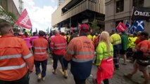 Thousands of construction workers march in Brisbane’s CBD at CFMEU protest
