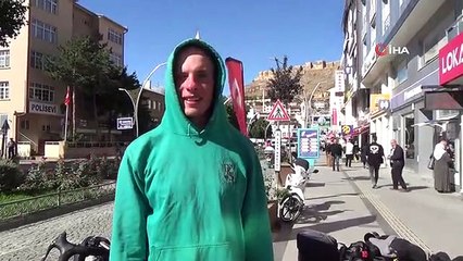 Alman turistler Bayburt'a hayran kaldı