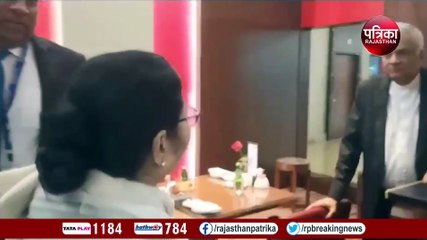 स्पेन जा रही ममता को एयरपोर्ट पर मिले इस देश के राष्ट्रपति और 'इंडिया' गठबंधन पर पूछ लिया ये सवाल