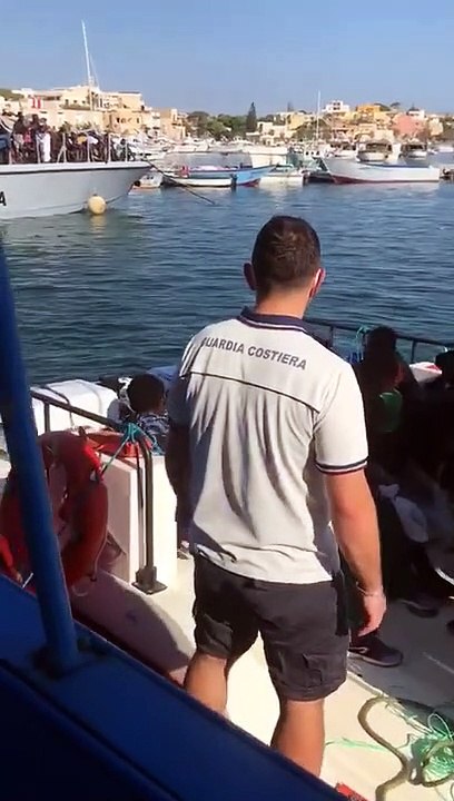 En 24 heures, plus de six milles migrants africains sont arrivés à Lampedusa