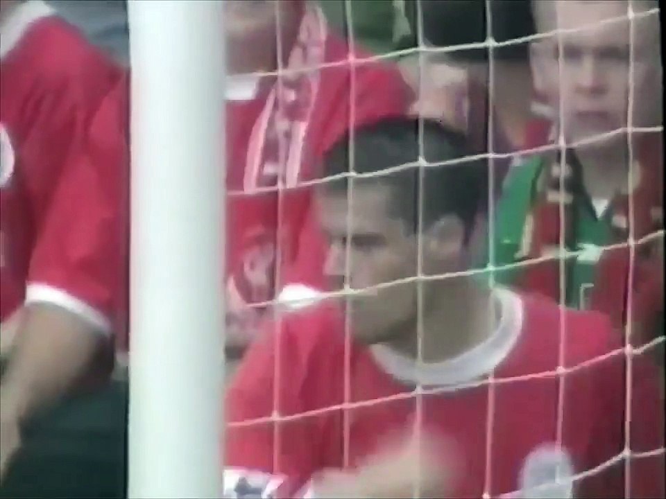jamie carragher two own goals against man united