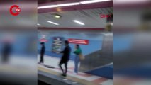 Ankara'da metro raylarına düşen kadın kurtarıldı