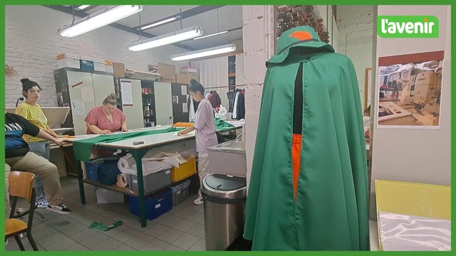 Les élèves du Tremplin (Mouscron) sortent les machines à coudre pour le folklore hurlu