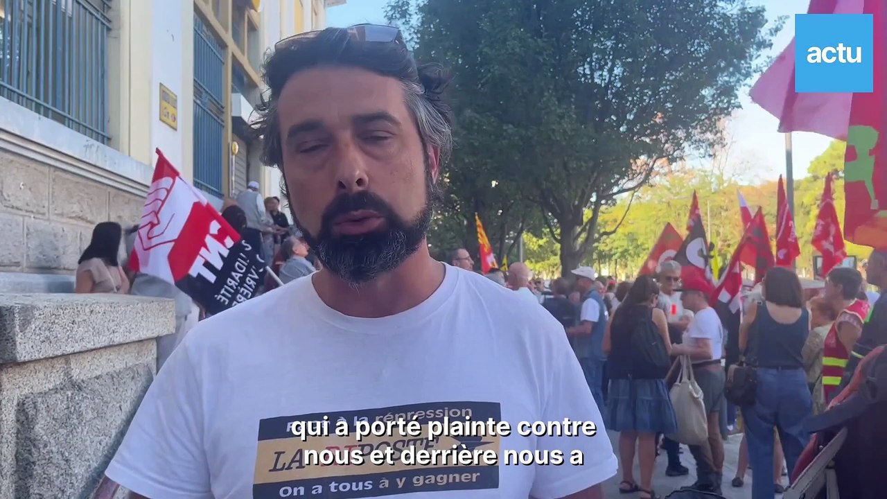 Perpignan : pourquoi ces facteurs font-ils le haka devant La Poste ?