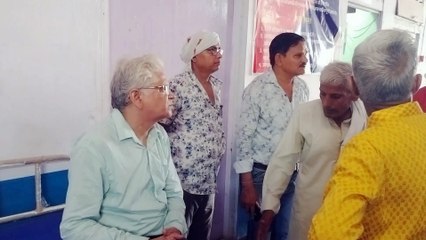 ई-रिक्शा को टक्कर मारकर बदमाश ले गए सोने की चैन और पैंडल