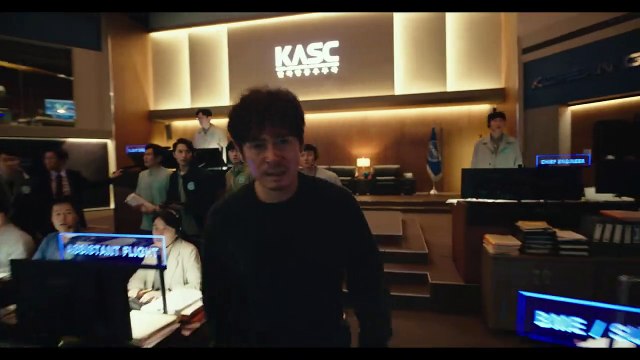 The moon Bande-annonce (RU)