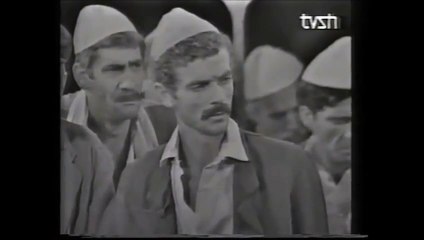 Télécharger la video: TEATRI NE EKRAN - (VAZHDIMI 3) LUMI I VDEKUR | Kinematografia, Arti Skenik - Sporti