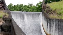 Ce toboggan est complètement dingue : sortie de barrage