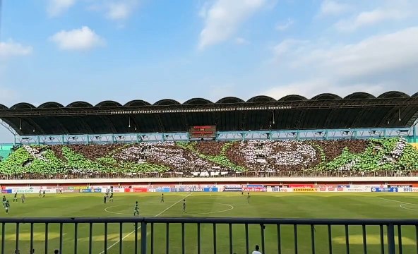 Brigata Curvasud's choreography in the Persebaya vs PSS Sleman match on 26 August 2023.