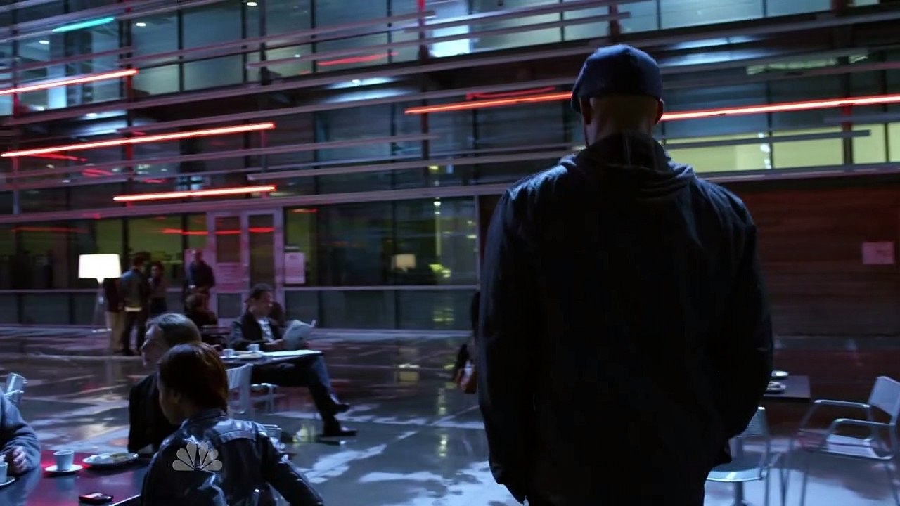 Undercovers S1E3