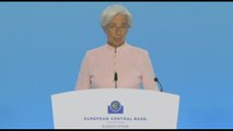 La Bce alza di nuovo i tassi, Lagarde: non si può dire sia picco
