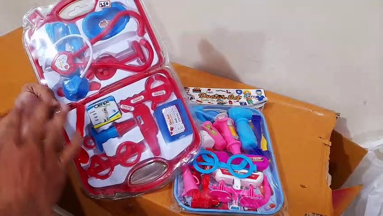Unboxing and Review of Doctor Play Set with Foldable Suitcase, Doctor Set Toy Game Kit, Compact Medical Accessories Toy Set Pretend Play Sets, Doctor Kit Toy for Kids