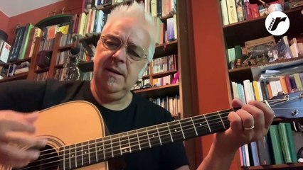 Davide Van De Sfroos suona per Rockol "Manoglia"