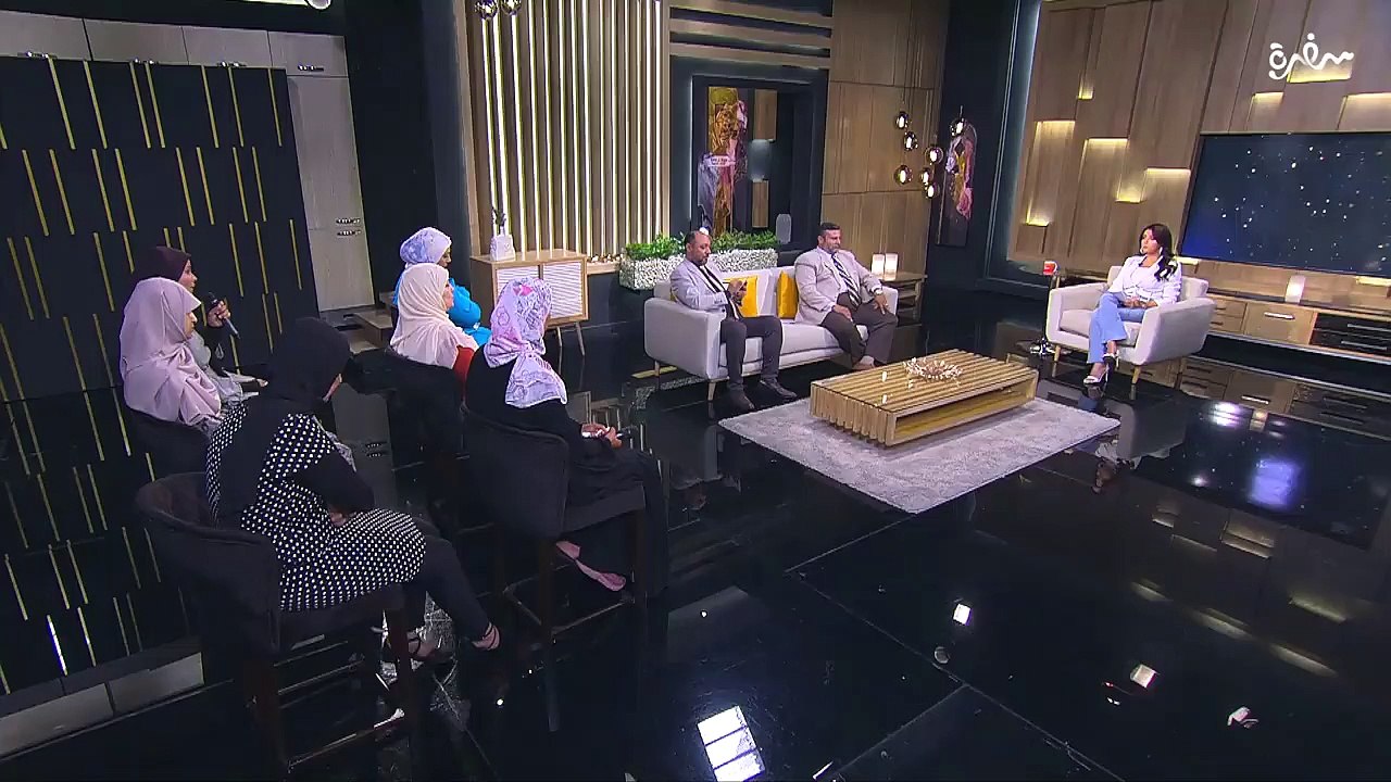 رضوى الشربيني تنهار من البكاء على الهواء بسبب مشكلة سيدة وتتبنى قضيتها