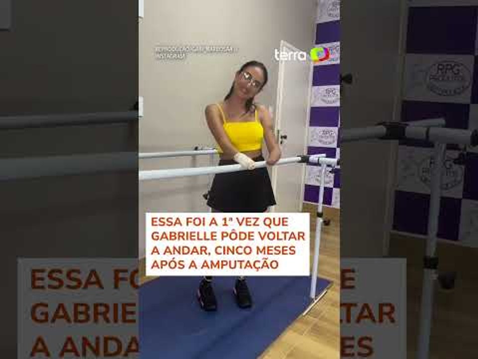 Jovem volta a andar com ajuda de prótese após ter mãos e pés amputados por infecção