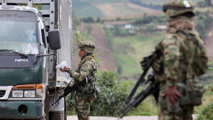 Ejército de Colombia suspendió a 10 militares por caso de hostigamiento e intimidación a mujeres y niños en Córdoba